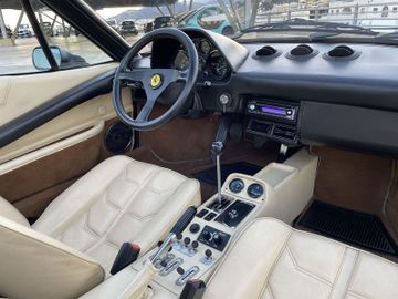 1984 Ferrari 208 — миниатюра 11