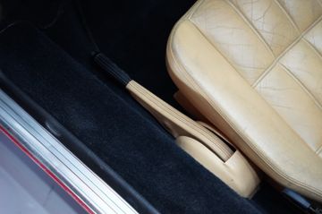 1986 Ferrari 328 — миниатюра 15