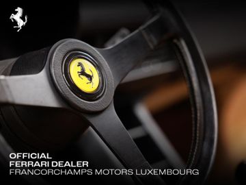 1985 Ferrari TESTAROSSA — миниатюра 14