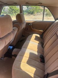 صورة 6 لـ 1981 Mercedes-BENZ 300