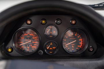 1988 Ferrari 328 — миниатюра 23