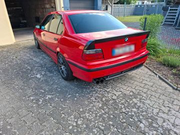 1995 BMW 330 照片 2