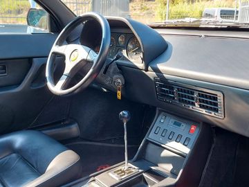 1990 Ferrari MONDIAL — миниатюра 15