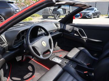 صورة مصغرة 18 لـ 1998 Ferrari F355