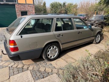 صورة 8 لـ 1988 Mercedes-BENZ 300