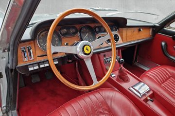 1966 Ferrari 330 缩略图 13