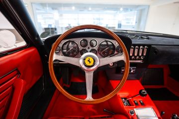 صورة مصغرة 21 لـ 1970 Ferrari 365