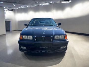 1997 Alpina B3 照片 2