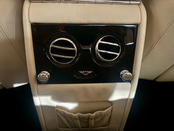 1997 Bentley BROOKLANDS — миниатюра 28