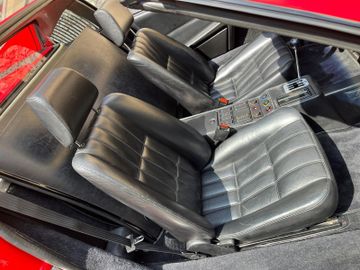 1988 Ferrari 328 照片 10