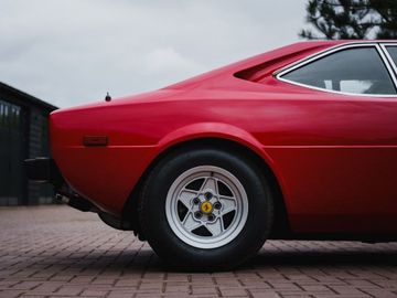 1975 Ferrari DINO GT4 — фото 9