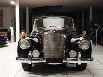 1952 Mercedes-BENZ 300 — фото 2