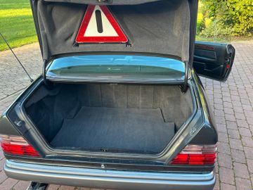 صورة 6 لـ 1990 Mercedes-BENZ 300