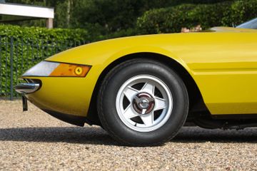 1971 Ferrari 365 — миниатюра 12