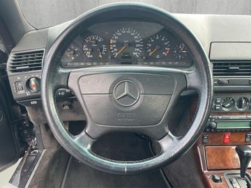 1992 Mercedes-BENZ 300 thumbnail 12