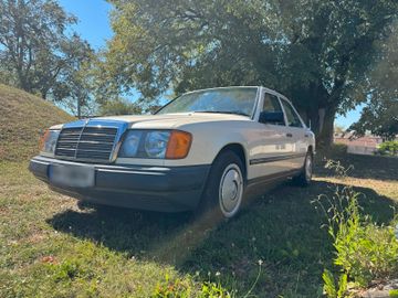 صورة 3 لـ 1989 Mercedes-BENZ 300