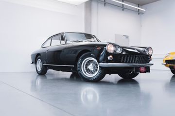 1965 Ferrari 330 — фото 1