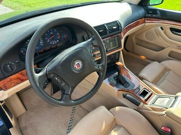 صورة مصغرة 11 لـ 2000 Alpina B10
