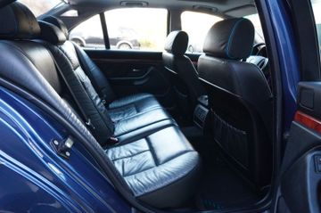 صورة مصغرة 22 لـ 2000 Alpina B10