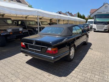 صورة 3 لـ 1993 Mercedes-BENZ 300