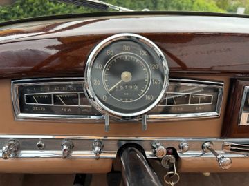 1952 Mercedes-BENZ 300 — миниатюра 12