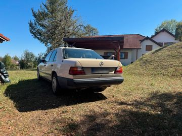 صورة 5 لـ 1989 Mercedes-BENZ 300