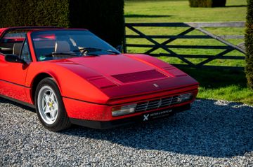 1988 Ferrari 328 照片 7
