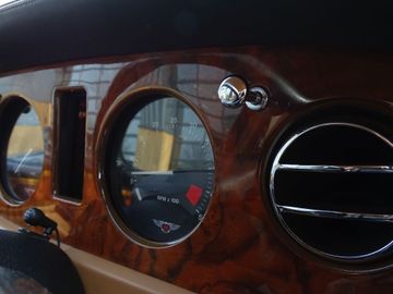 1993 Bentley CONTINENTAL — миниатюра 16
