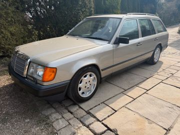 صورة مصغرة 11 لـ 1988 Mercedes-BENZ 300