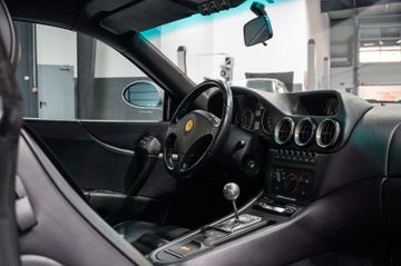 صورة مصغرة 28 لـ 1997 Ferrari 550