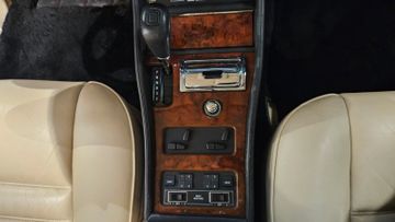 1992 Bentley CONTINENTAL — миниатюра 16