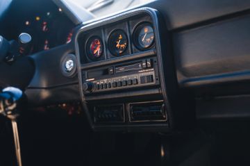 1986 Ferrari 328 缩略图 23