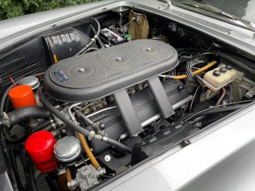 1966 Ferrari 330 — миниатюра 13