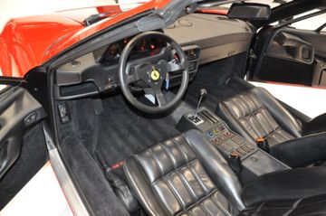 1989 Ferrari 328 照片 2