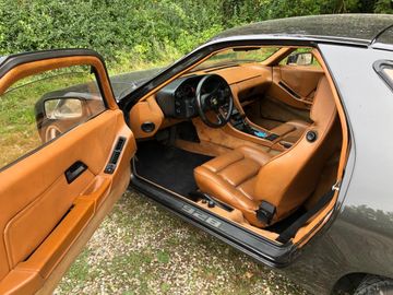 1980 Porsche 928 照片 4
