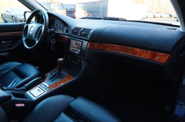 صورة مصغرة 20 لـ 2000 Alpina B10