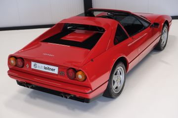 1989 Ferrari 328 照片 3