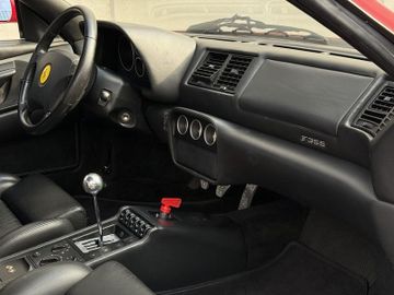 صورة مصغرة 13 لـ 1996 Ferrari F355