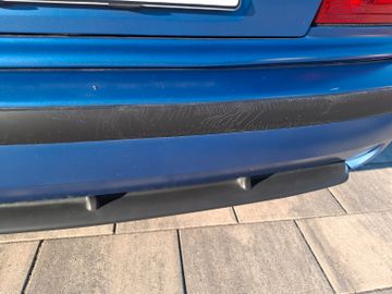 1992 BMW 330 照片 9