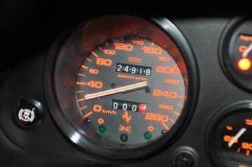 1989 Ferrari 328 照片 8