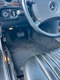 صورة مصغرة 41 لـ 1988 Mercedes-BENZ 300