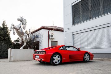 صورة مصغرة 21 لـ 1993 Ferrari 348