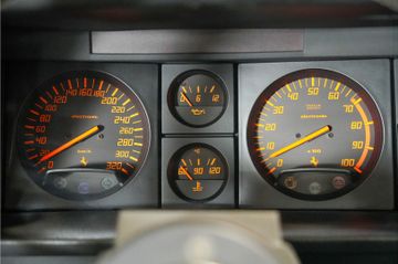 1990 Ferrari TESTAROSSA 缩略图 18