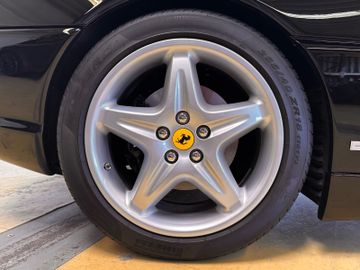 صورة مصغرة 19 لـ 1996 Ferrari F355