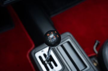 1987 Ferrari 328 — миниатюра 36