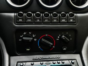 1997 Ferrari 550 缩略图 19