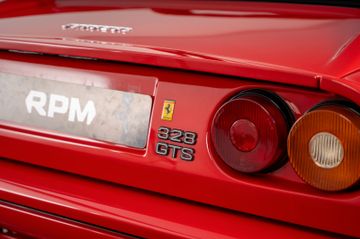 1988 Ferrari 328 — миниатюра 17