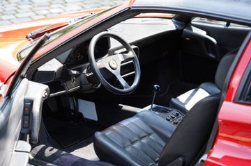 1988 Ferrari 328 照片 2