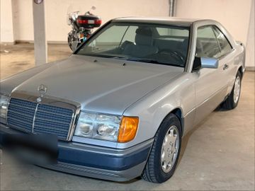 صورة 5 لـ 1990 Mercedes-BENZ 300