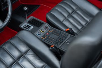 1987 Ferrari 328 — миниатюра 26